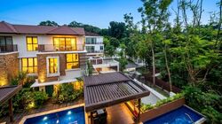 Lornie Road (D11), Terrace #582114091